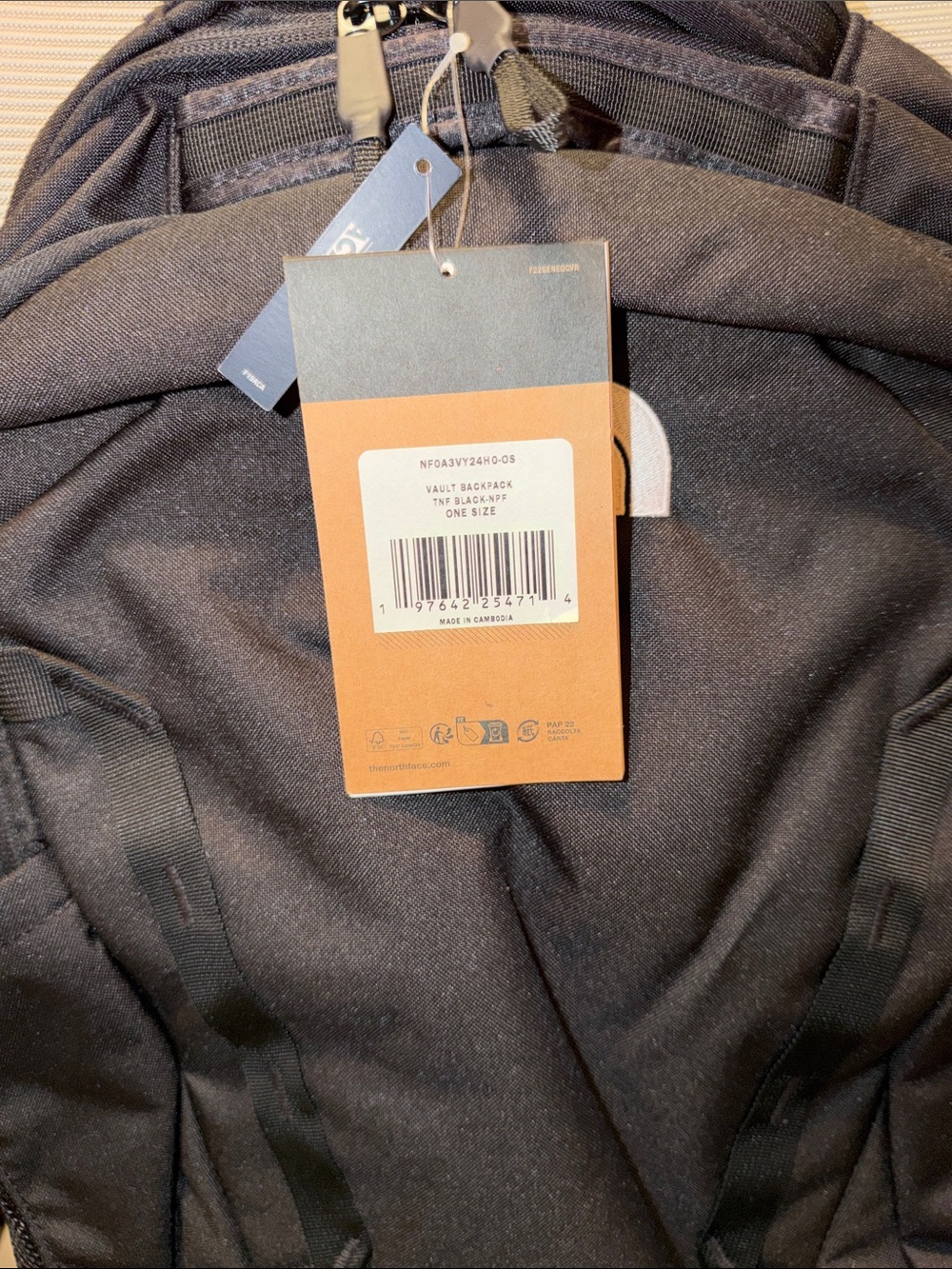 The North Face Vault Backpack - Black - Picture 3 of 4